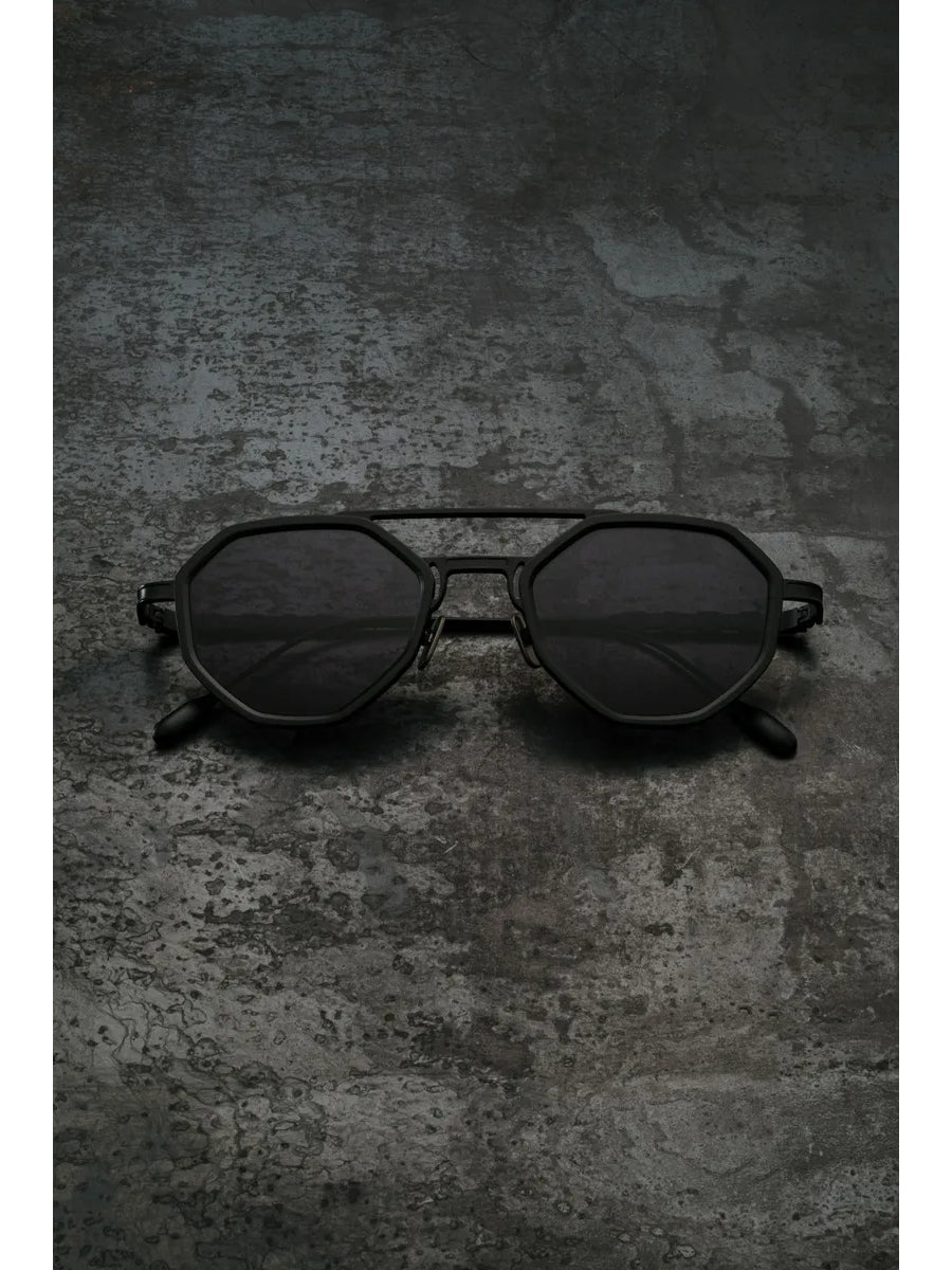 Capote - 825HZ Black Matte djb