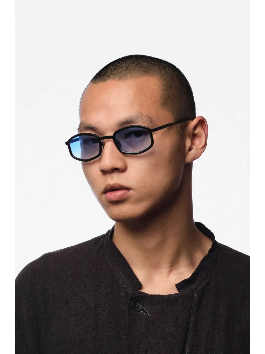 Capote - CC05 Black Matte djb