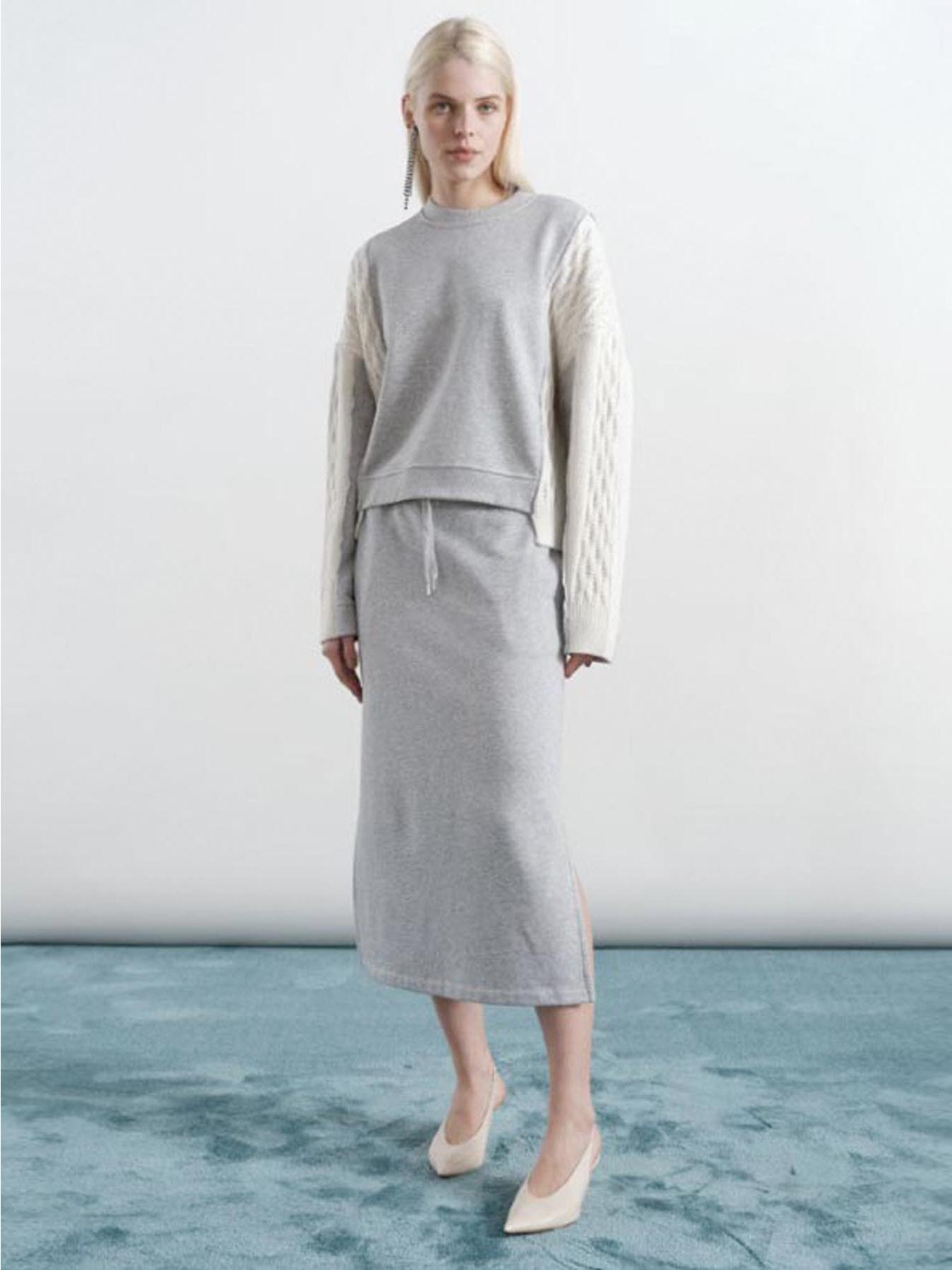 8pm - Felicia Sweatshirt