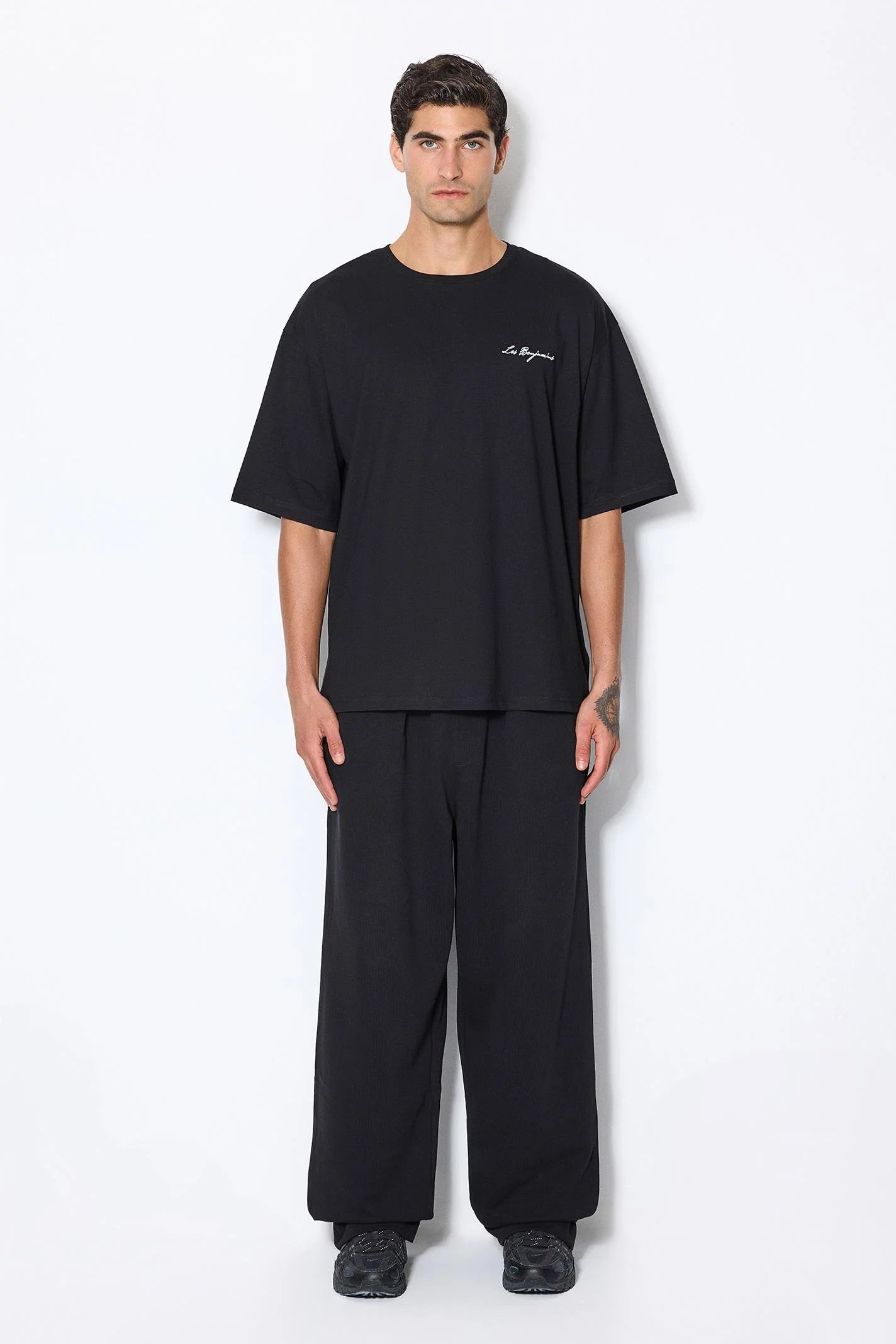 Les Benjamins - Camera Print Tee Co